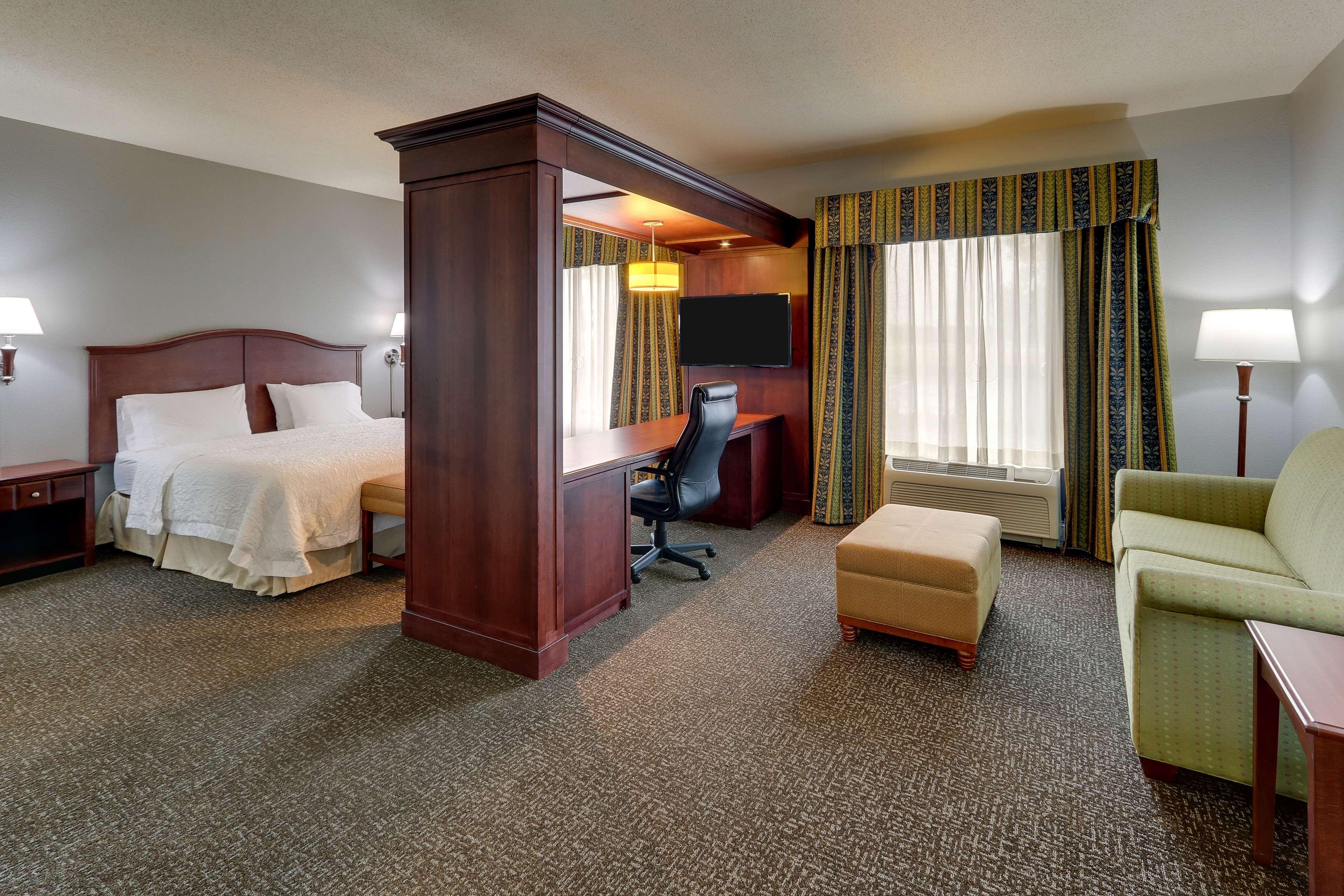 Hampton Inn & Suites Indianapolis-Airport Eksteriør billede